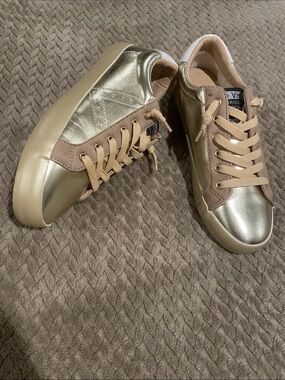 Vintage Havana The Future Sneakers